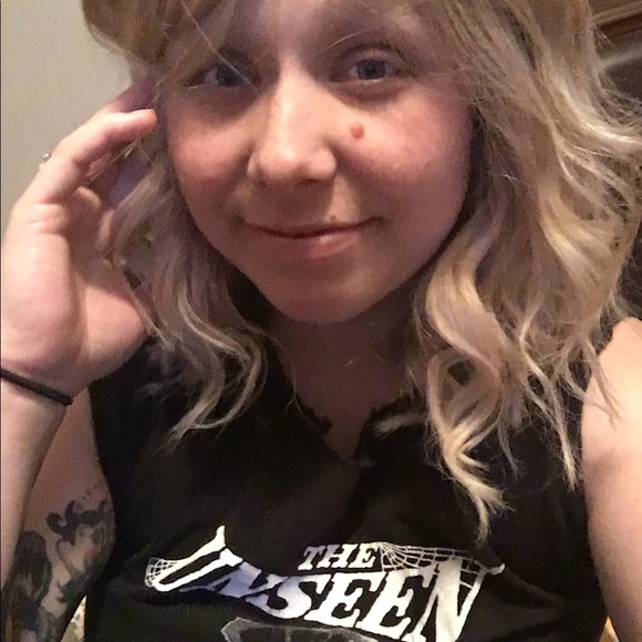 Meet your Posher, Nykole - Picture 5 of 5